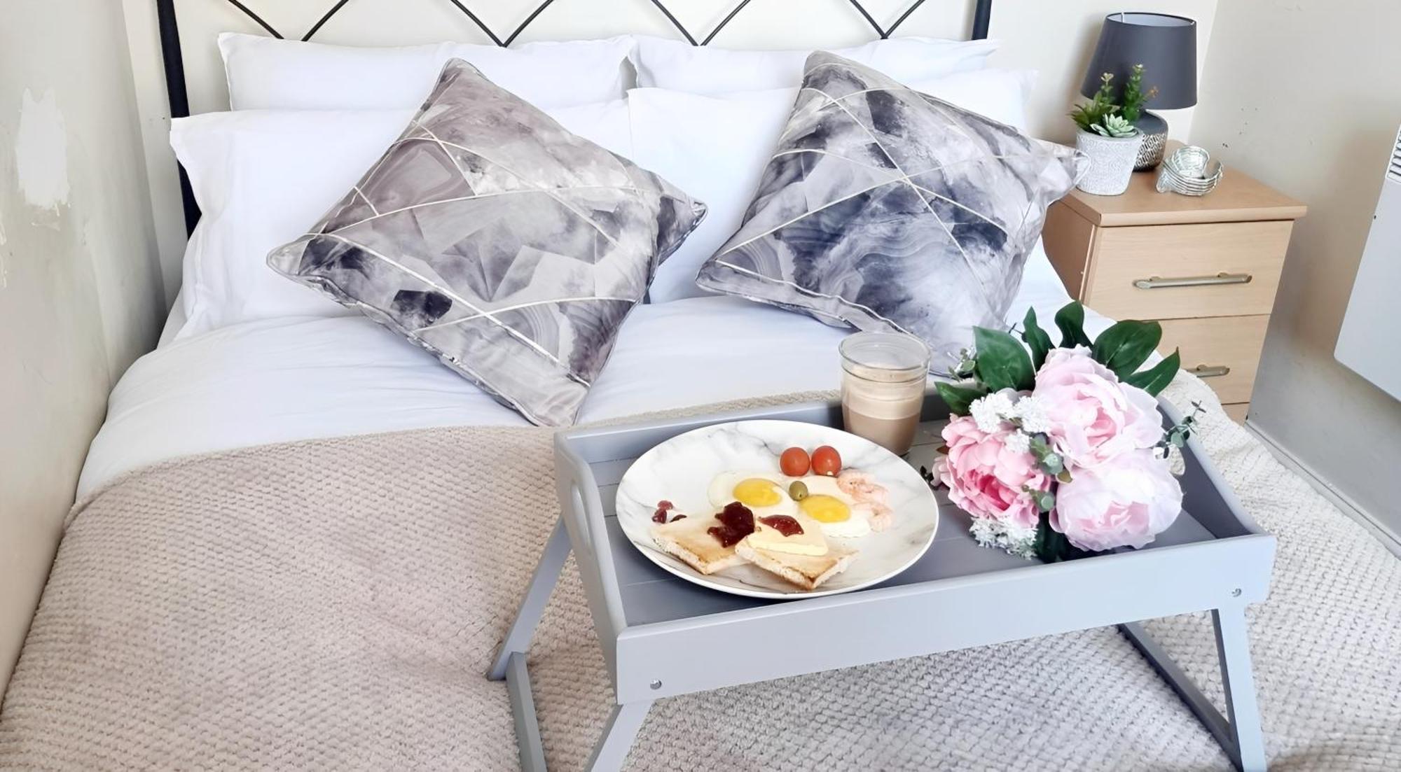 Comfy 2 Bedroom Flat Near Edinburgh City Center ภายนอก รูปภาพ